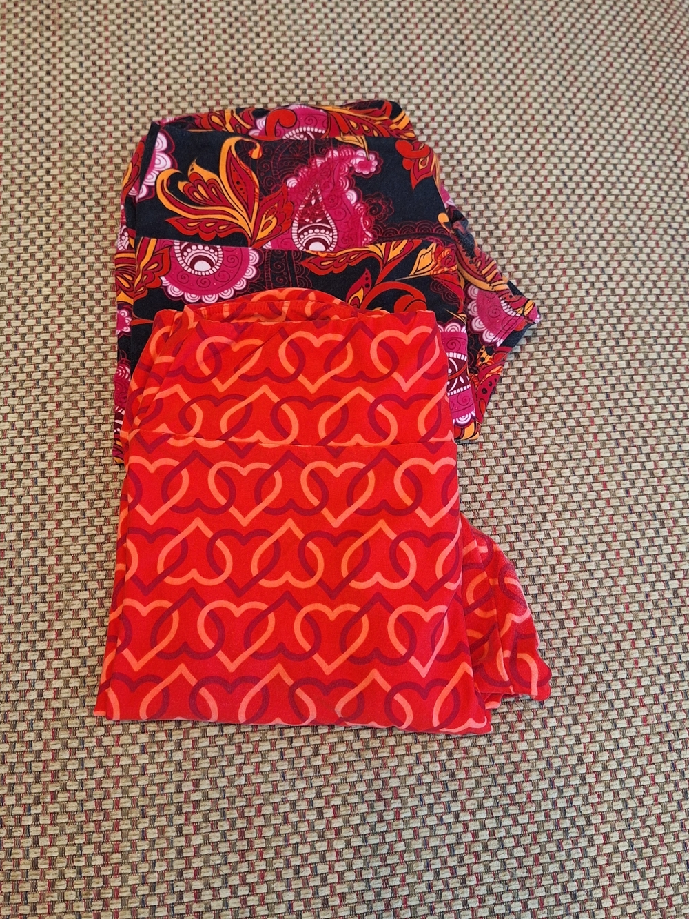 Pair Of LuLaRoe Red Heart & Black W/Pink Paisley Patterned Leggings Tall & Curvy